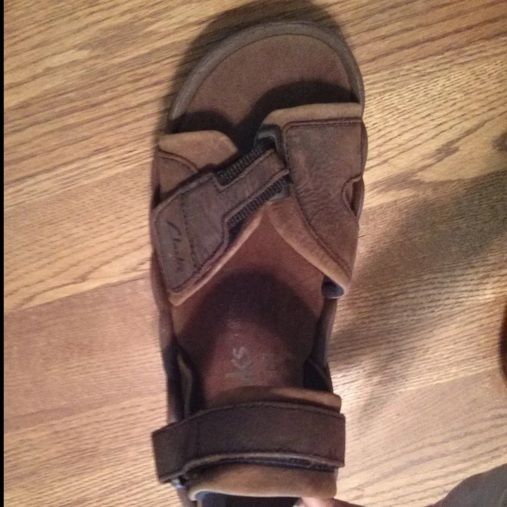 New Clarks Leather/Nubuck Trekking Sandals - Size 12 Summer Travel Outdoor
